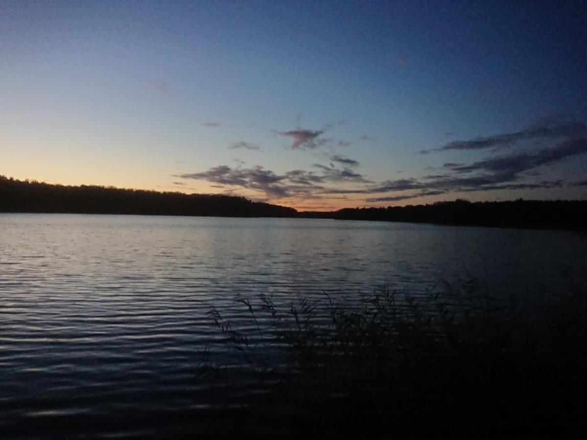 Ferienhaus Reetdach 1300Qm Privatgrundstueck Bootssteg Sauna Templin Luebbesee Uckermark Erholung Pur Seenplatte Petersdorf  Экстерьер фото